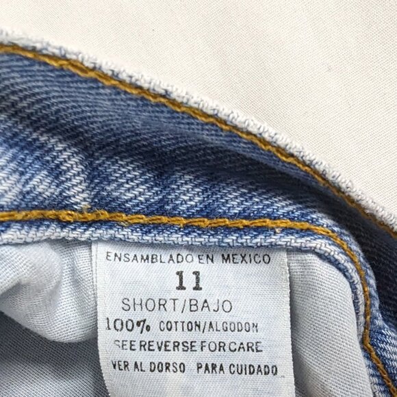 VTG Straight Leg Light Wash Denim 90s Mom Jeans - Picture 4 of 10